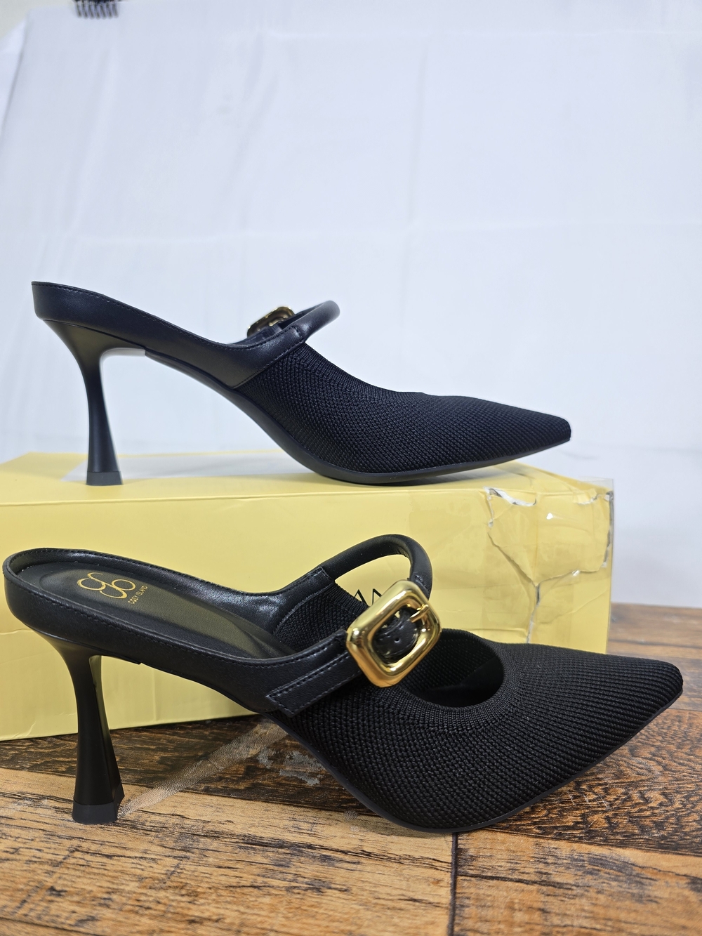 Cosy Island Gracelithe Black Pointed Knit Mules with Gold Buckle Size 7 - Picture 5 of 16